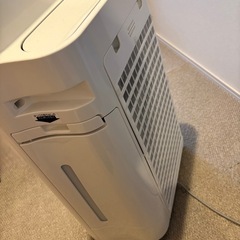 SHARP 空気清浄機　加湿機能付　KC-G50の画像