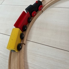 木のレール　電車付きの画像