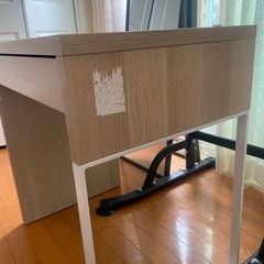【直接引渡】IKEA MICKE こども用机の画像