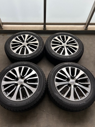 セレナ スタッドレスタイヤ 195/60R16 ホイールセット