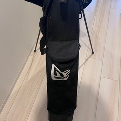 NEW ERA 黒 キャディバッグ スタンド付きの画像