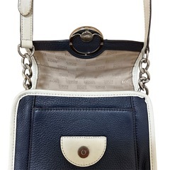 MICHAELKORS ロゴ入　フラップ　ショルダーバッグ　チェーンの画像
