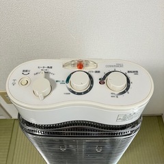 ダイキン　セラムヒート遠赤外線ヒーター　の画像