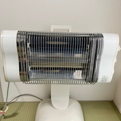 ダイキン　セラムヒート遠赤外線ヒーター　の画像