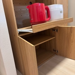 食器棚、キッチン収納の画像