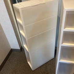 プラスティック収納の画像