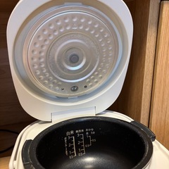 炊飯器の画像
