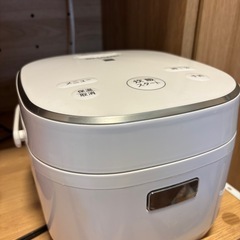 炊飯器の画像