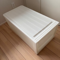 収納ケース　高くて奥深いの画像