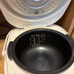 炊飯器の画像