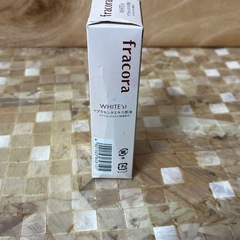 【未使用品】fracora WHITE'st プラセンタエキス美容液 30mLの画像