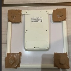 オムロン カラダスキャン　体重計の画像