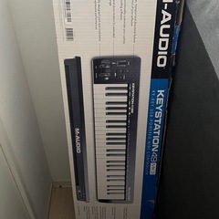 midi キーボード　keystation 49 の画像