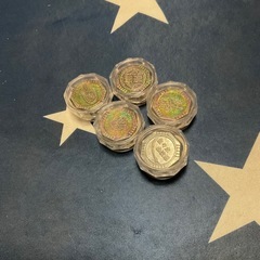 昭和玩具・ベーゴマ(ひも付・ガッツ石松トランプ2つ・恐竜の骨パズル・プルバックカーなど)の画像