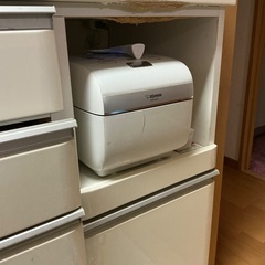 【無料】あげます！ニトリ　キッチンボード　食器棚　幅80cm、奥行51cm 自宅引き渡し限定の画像