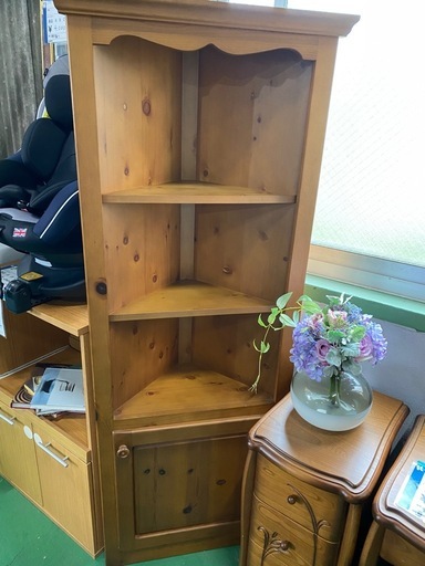 ドレッサー,飾り棚