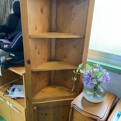 ドレッサー,飾り棚の画像
