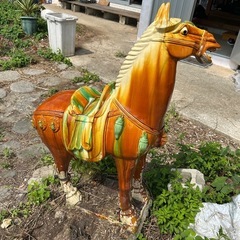 サイズは後ほど追記致します。馬の置物の画像