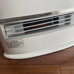 SHARP 加湿セラミックファンヒーター
の画像
