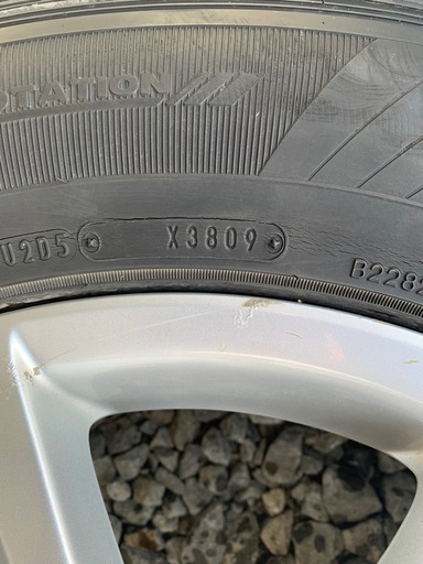 受渡し者決定　
ランクル100 古いスタッドレス 