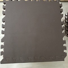 防音マット（サイズバラバラ）の画像