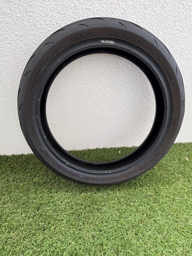 バイク用フロントタイヤ　Q5A 110/70