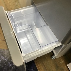 SHARP     3ドア冷蔵庫　2024年製　350L     自動製氷なし　中古品の画像
