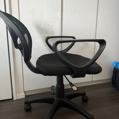 Nitori オフィスチェア  肘付きの画像