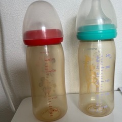 ピジョン　哺乳瓶（リニューアル前のもの　乳首は新型も使えます）の画像