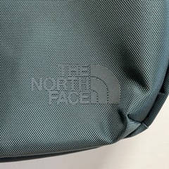 ノースフェイス　THE NORTH FACE NM82218R シャトルトート　トートバッグ  の画像