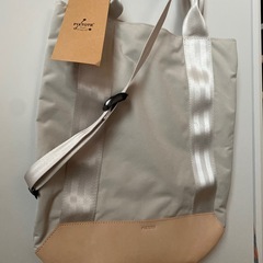 使用しないトートバッグ　牛革　機能性バッグ　シートベルトの画像
