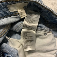 エイチアンドエム　H &M デニムショートパンツ　サイズEUR36(S〜M)の画像
