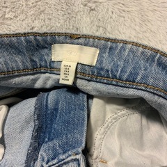 エイチアンドエム　H &M デニムショートパンツ　サイズEUR36(S〜M)の画像
