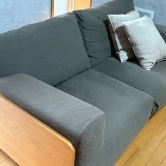 無印良品　木製ソファ　クッション×2つきの画像