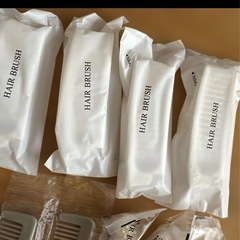 ヘアブラシ・コームセット 多数の画像
