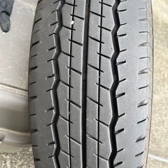 ハイエース純正　ダンロップ　195/80R15の画像