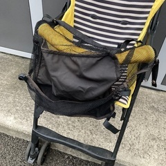 軽量　ベビーカーの画像