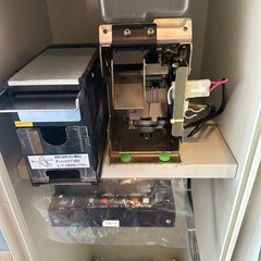 【作動品】ボステックGSC-013両替機中古品、新紙幣及び新硬貨非対応品、動作良好、低額紙幣千円札、500円→100円の画像