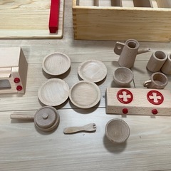 【木製ままごとセット】自然素材でやさしい肌触り／状態良好の画像