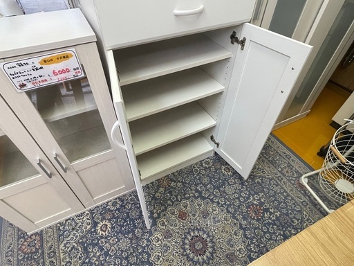 【リサイクルサービス八光】幅56.6㎝　セルシナ　食器棚　ホワイト　CEC-1855DGHF