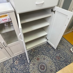 【リサイクルサービス八光】幅56.6㎝　セルシナ　食器棚　ホワイト　CEC-1855DGHFの画像