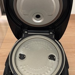 炊飯器の画像