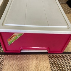 衣装ケースの画像