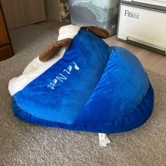 スリッパ型　犬猫ベットの画像
