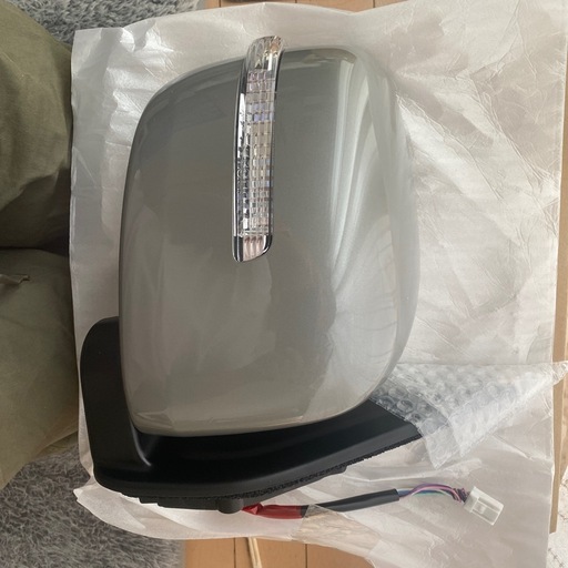 エブリィワゴン　右側ドアミラー