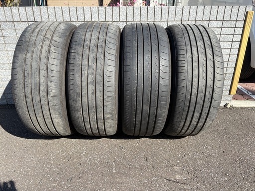 235/50/18 ヨコハマブルーアース