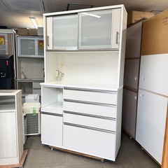 【超美品‼️】定価119,000円♪ ニトリ 120cm幅キッチンボード(ポスティア120KB) 食器棚 収納家具 艶あり木目調ホワイト♪の画像