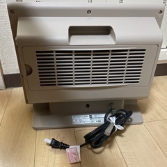 セラミックファンヒーターの画像