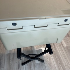 45QT アイスランドクーラーボックス サンドの画像