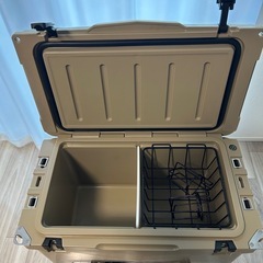 45QT アイスランドクーラーボックス サンドの画像